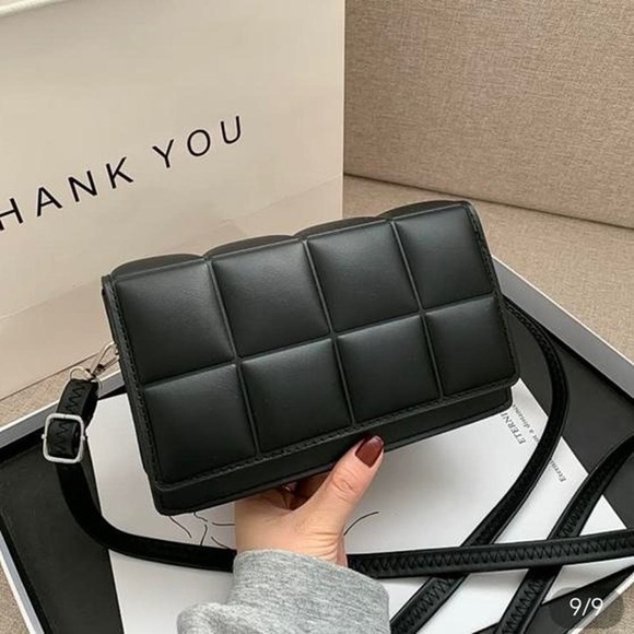 Black Widow Purse - Picture 1 of 2